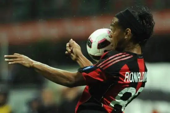 他並非只是 他並非只是