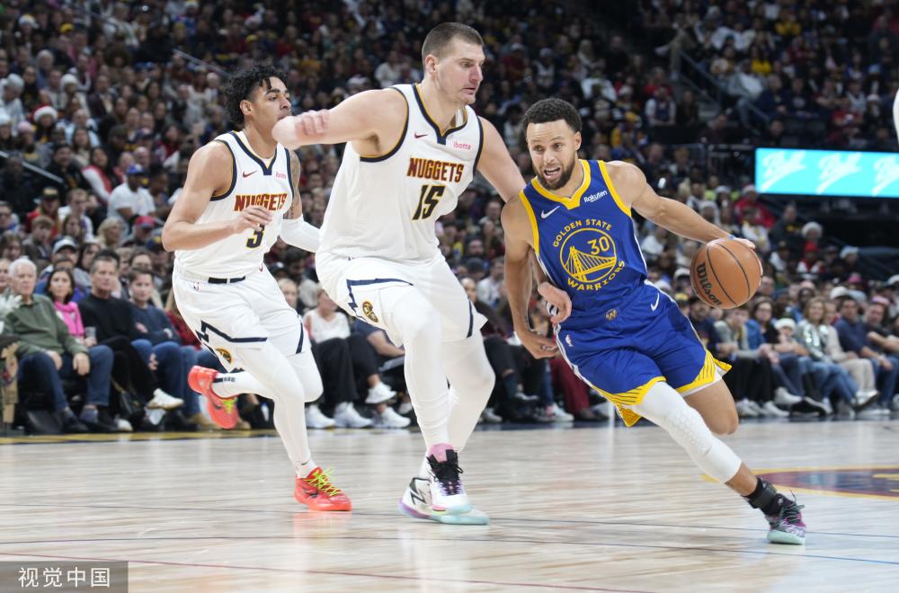 熱愛足球的 熱愛足球的