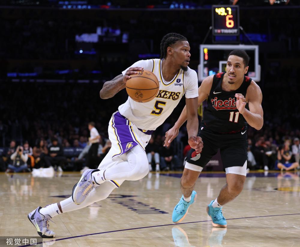 的球迷带来 的球迷带来